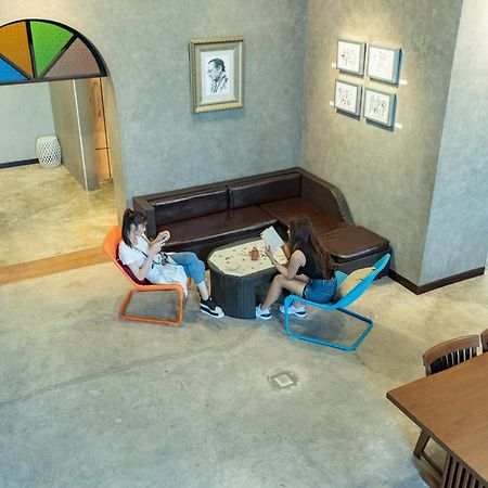 Third Rock Hostel Бангкок Екстер'єр фото