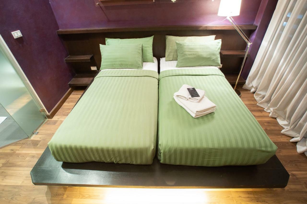 Third Rock Hostel Бангкок Екстер'єр фото