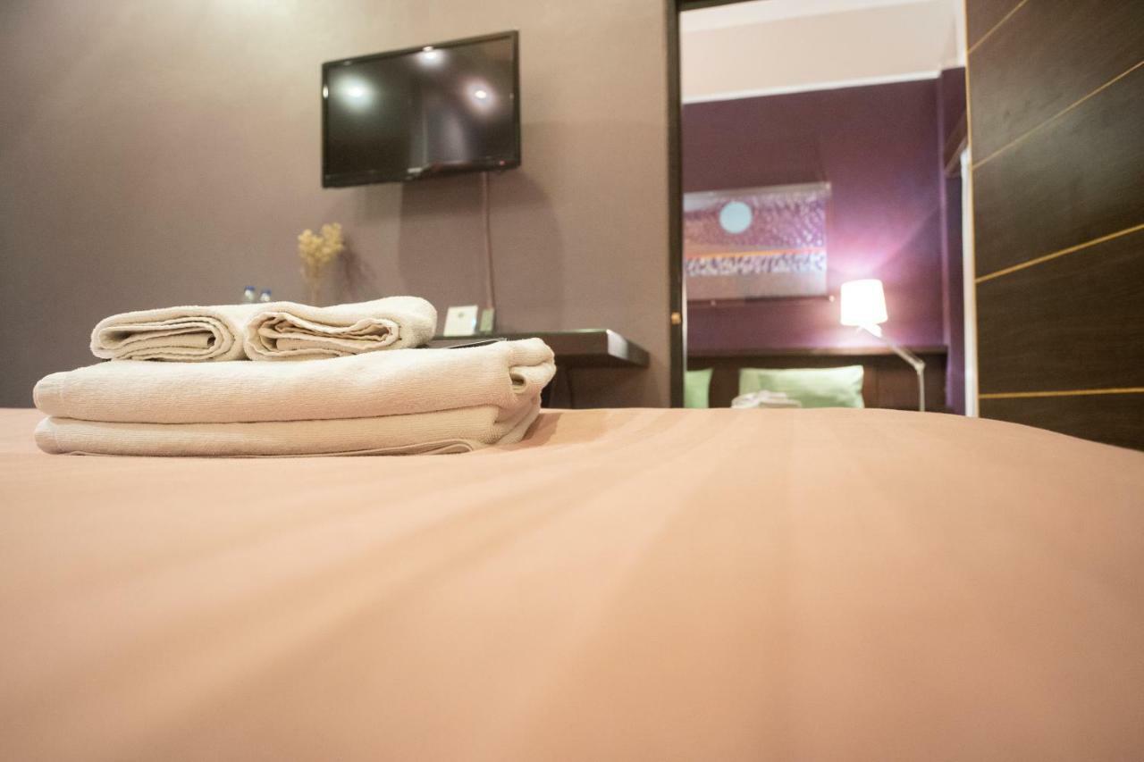 Third Rock Hostel Бангкок Екстер'єр фото