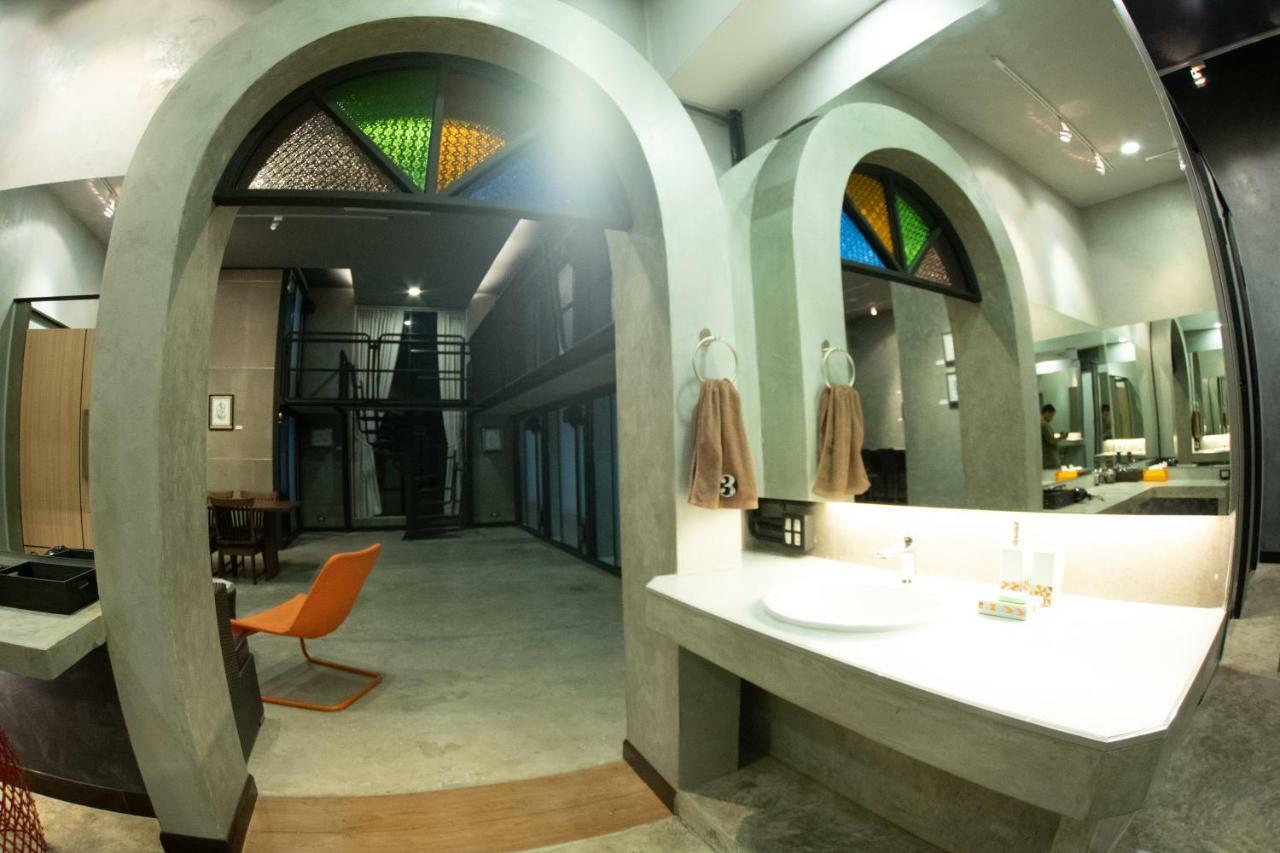 Third Rock Hostel Бангкок Екстер'єр фото